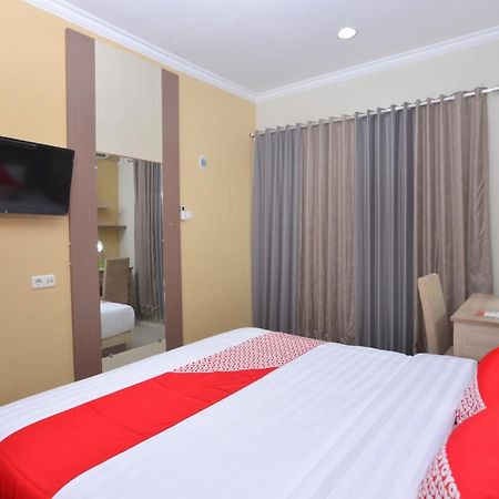 Oyo 583 Puri Gejayan Asri Syariah Hotel Kejayan Kültér fotó