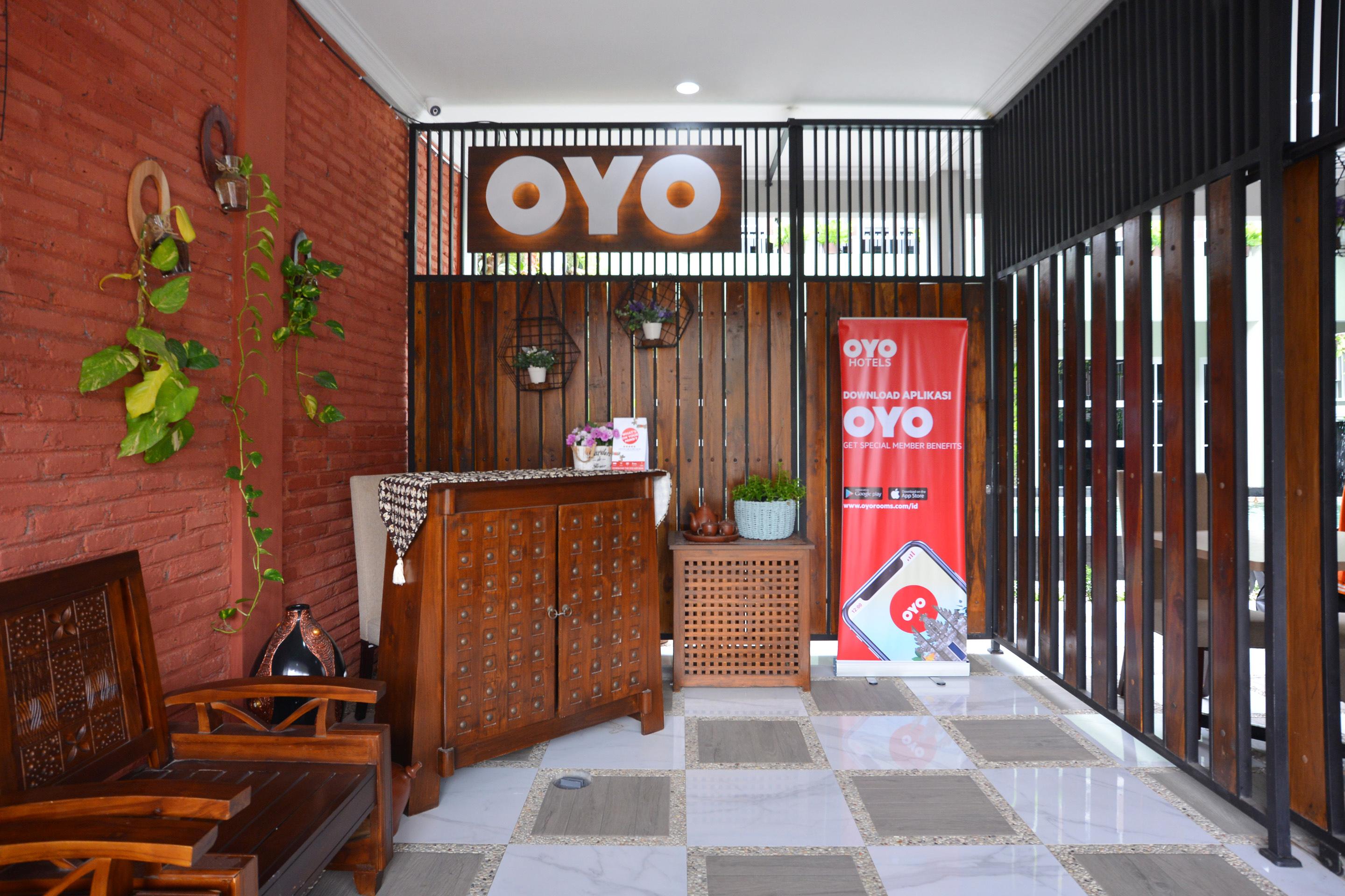 Oyo 583 Puri Gejayan Asri Syariah Hotel Kejayan Kültér fotó
