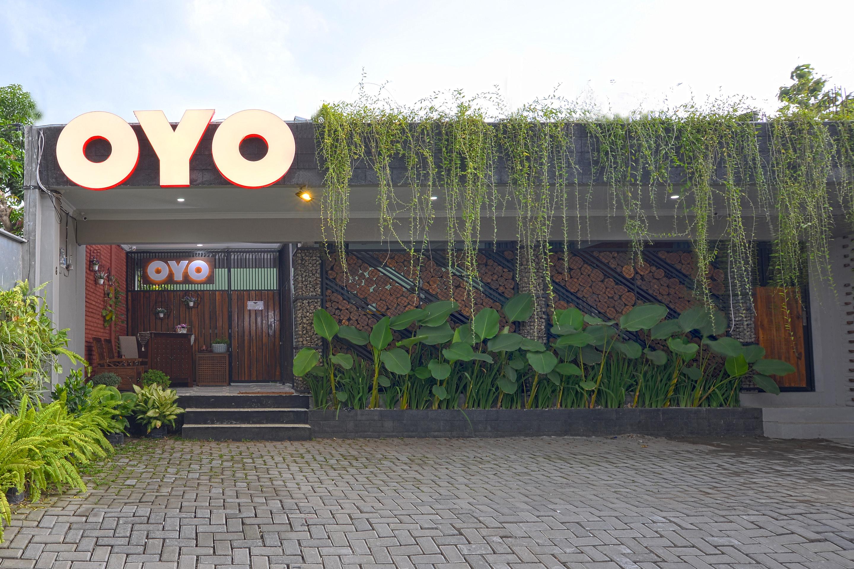 Oyo 583 Puri Gejayan Asri Syariah Hotel Kejayan Kültér fotó