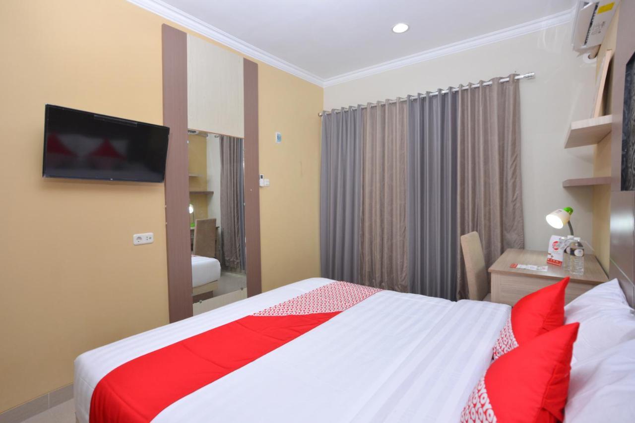 Oyo 583 Puri Gejayan Asri Syariah Hotel Kejayan Kültér fotó